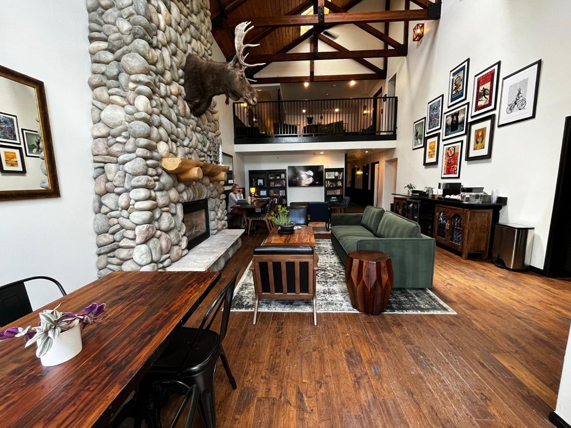 Hotel Frisco Bagian luar foto