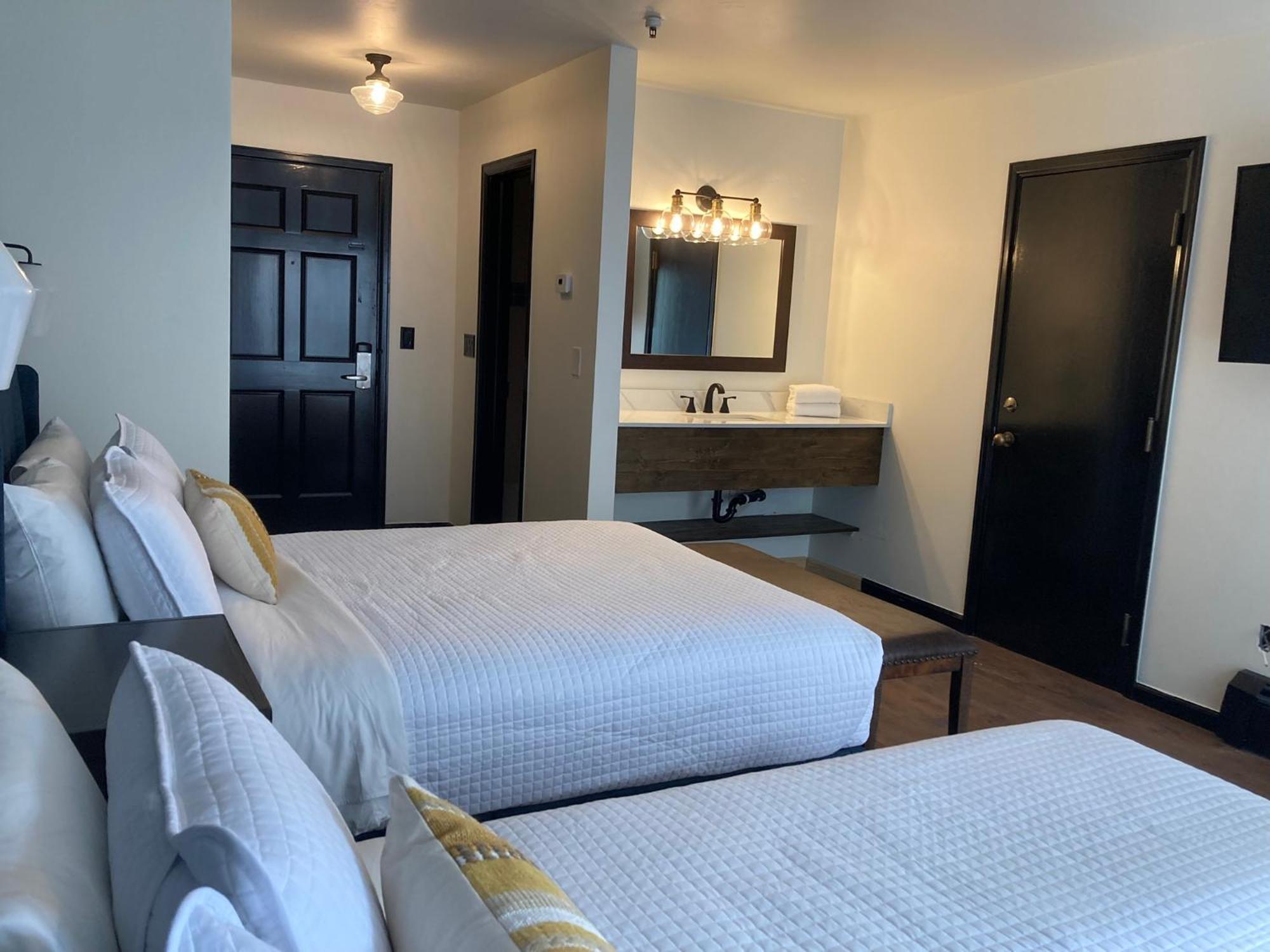 Hotel Frisco Bagian luar foto